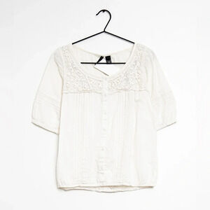 MNG MANGO Cream Linen Embroidered Button Front‎ Top